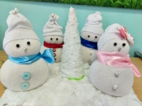 Новогодняя выставка "Парад снеговиков"
